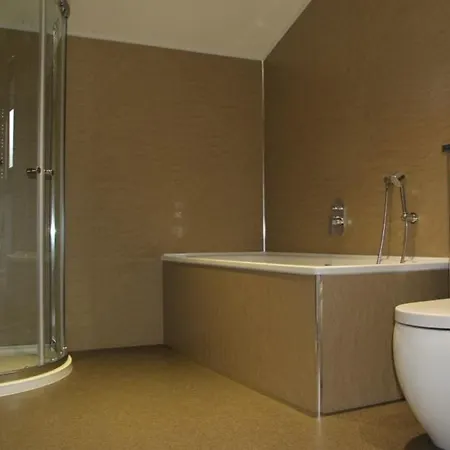 Cherry Lodge, * Pooley Bridge